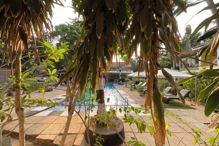 Pool 108 of 160