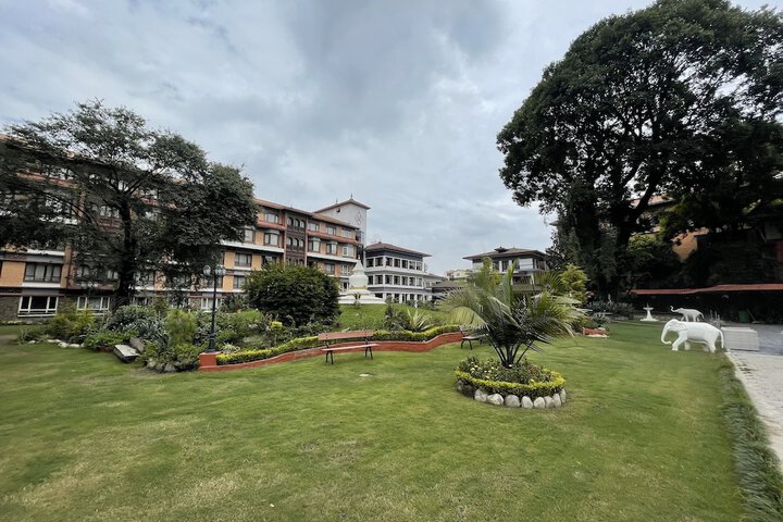 Hotel Exterior 180 of 191