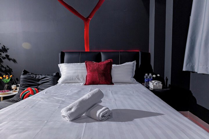 Room 43 of 107