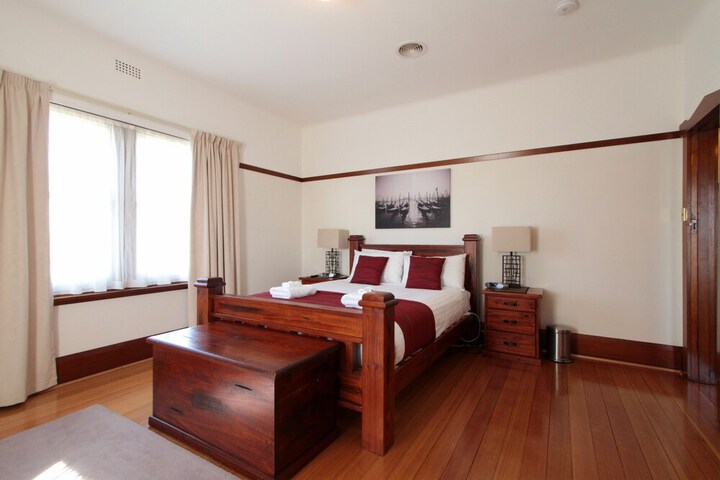 Room 7 of 71