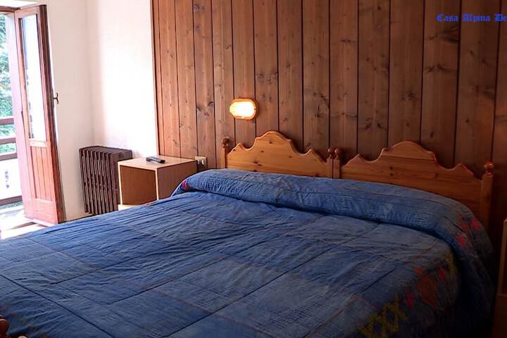 Room 3 of 11