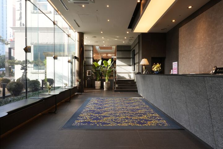 Hotel Interior 7 of 115