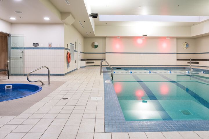 Pool 100 of 270