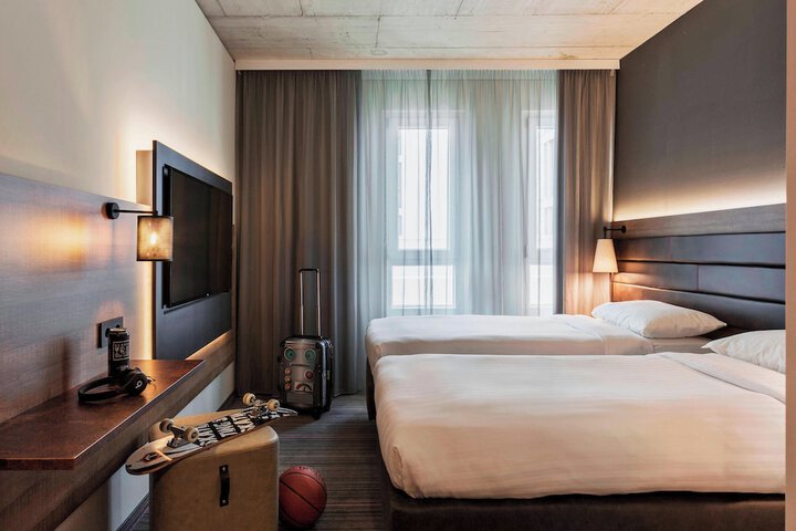 Room 25 of 56