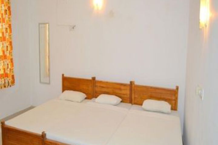 Room 28 of 71