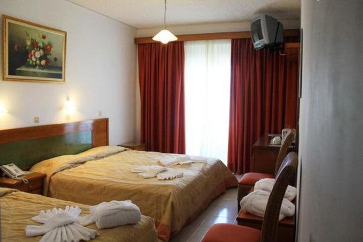 Room 14 of 20