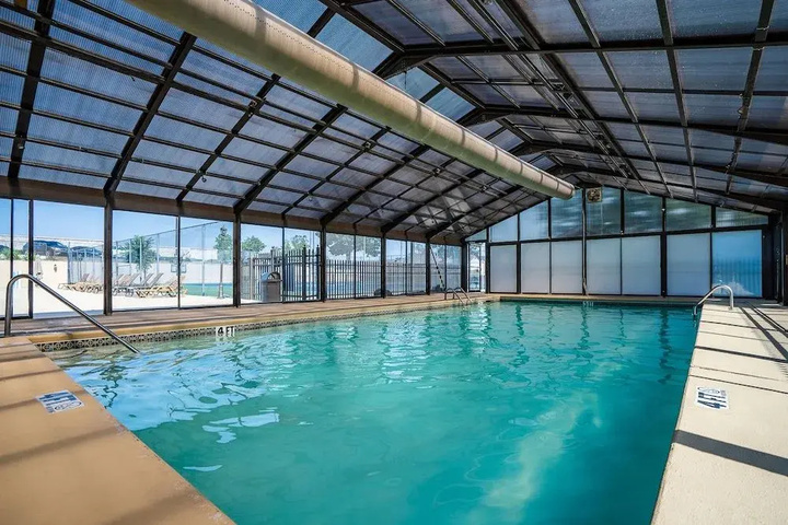 Pool 11 of 16