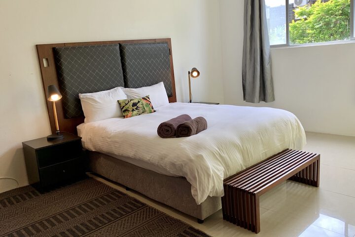 Room 2 of 8