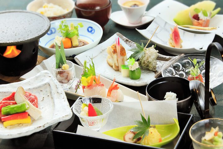 Dining 59 of 81