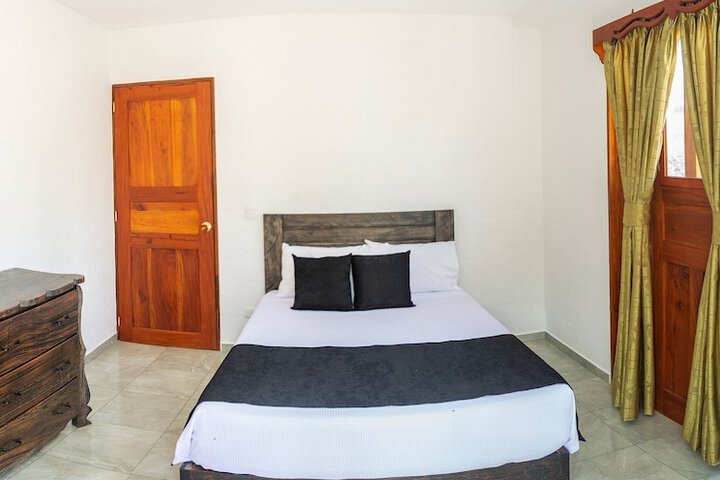 Hotel Madre Laura