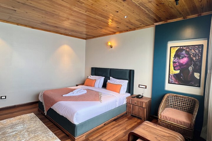 Room 15 of 57