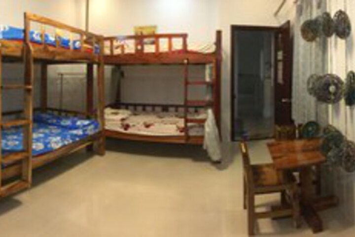 Room 18 of 44