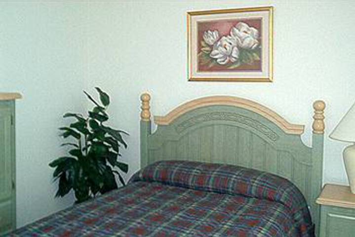 Room 9 of 34