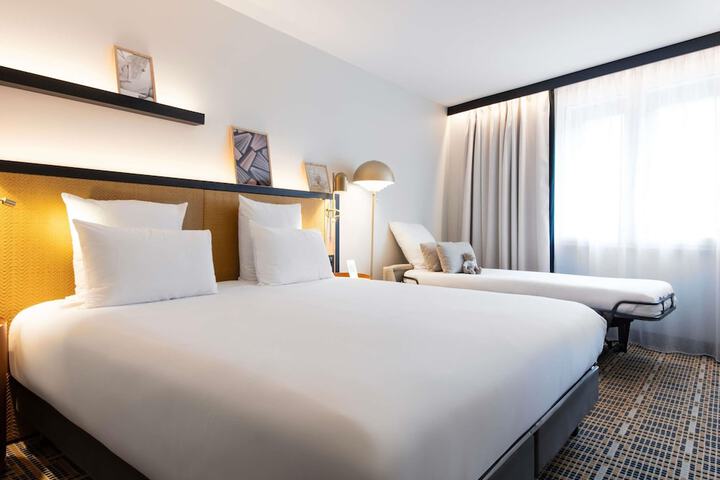 Room 18 of 72