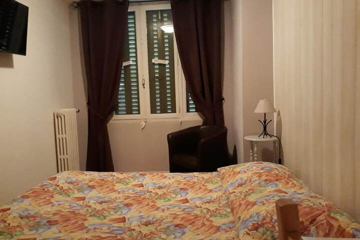 Room 15 of 49