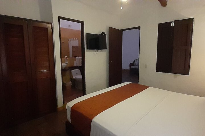 Room 26 of 121