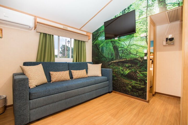 Room 7 of 31