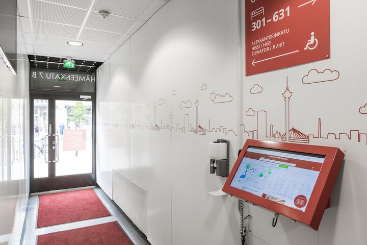 Entrance & Lobby