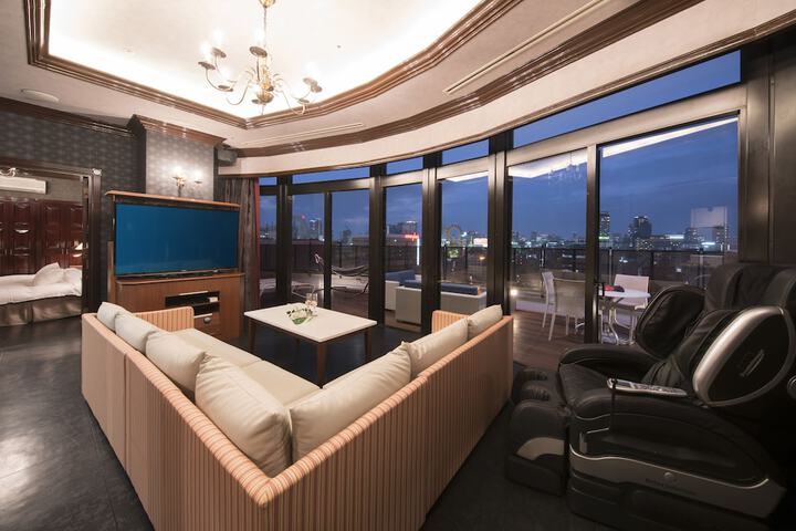Room 33 of 63