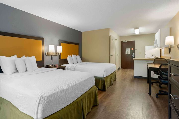 Studio 2 Double Beds (3 of 5)