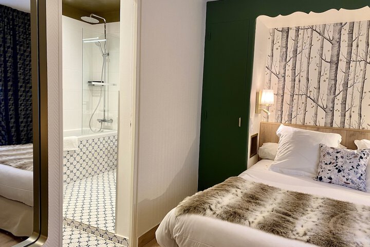 Room 16 of 49