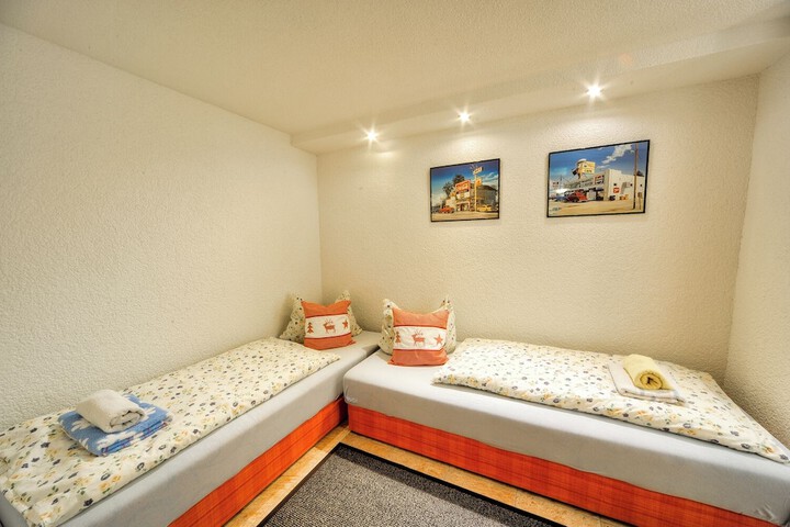 Room 11 of 49