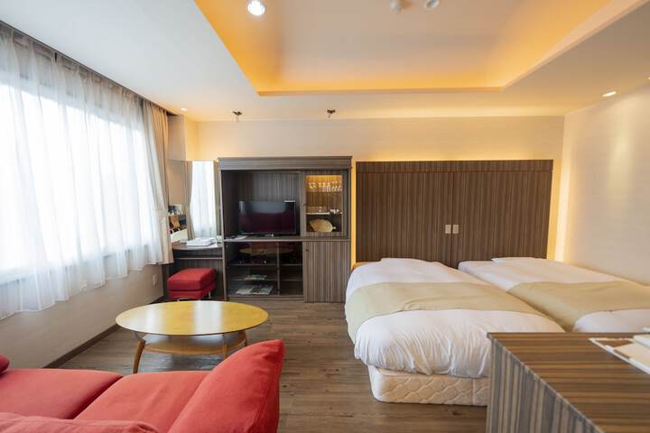 Room 10 of 60