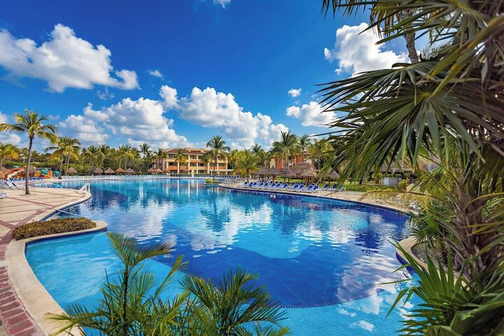 Pool Hotel