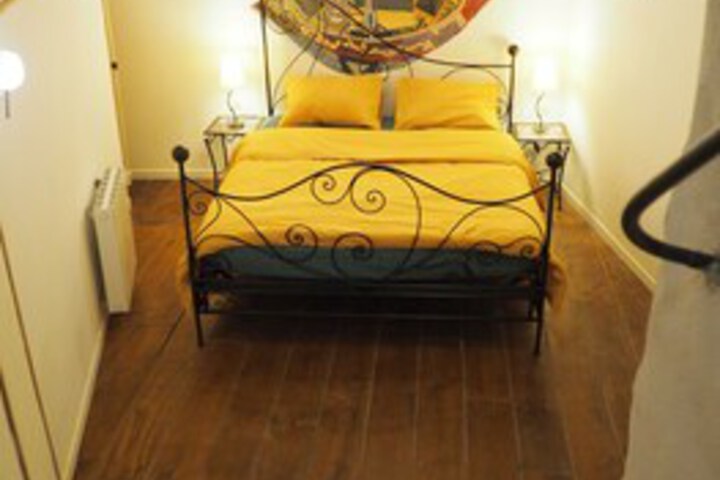 Room 28 of 30