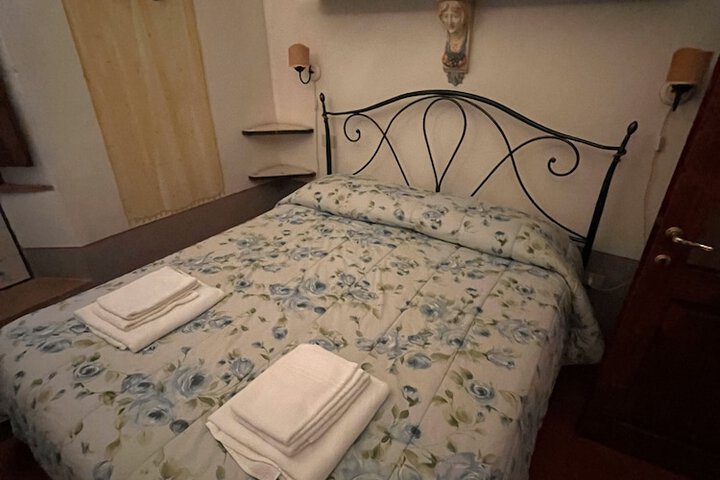 Room 14 of 42
