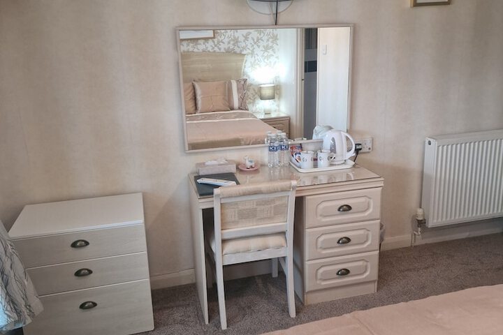 Room 46 of 184
