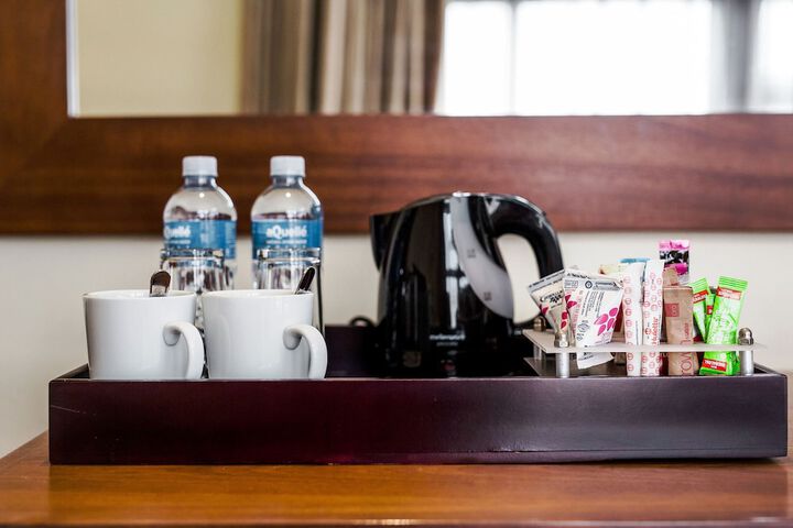 Breakfast/Coffee Service 18 of 75