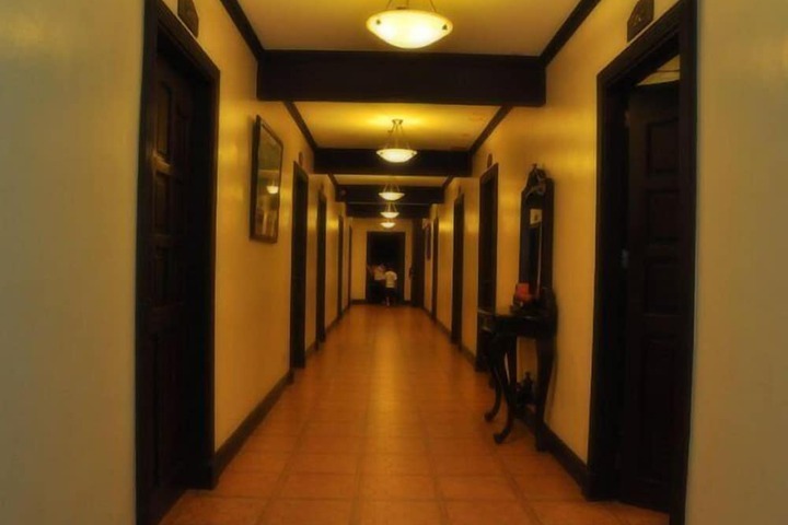 Ballroom/Hall 42 of 50