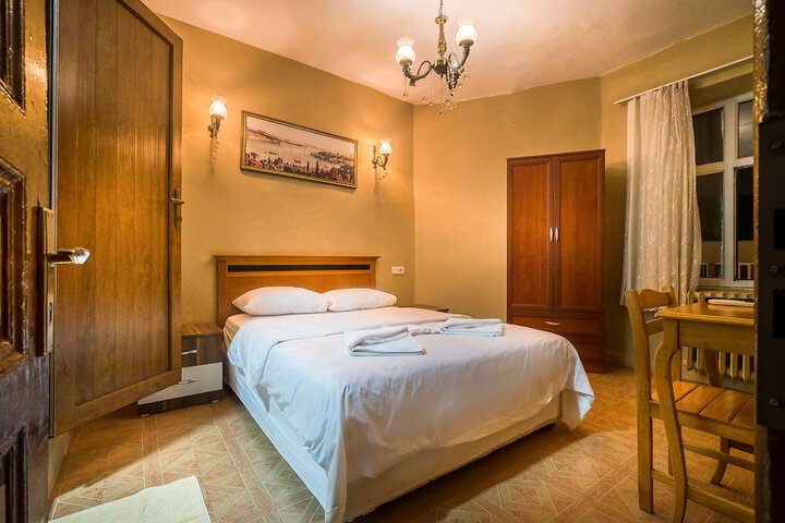 Room 19 of 40
