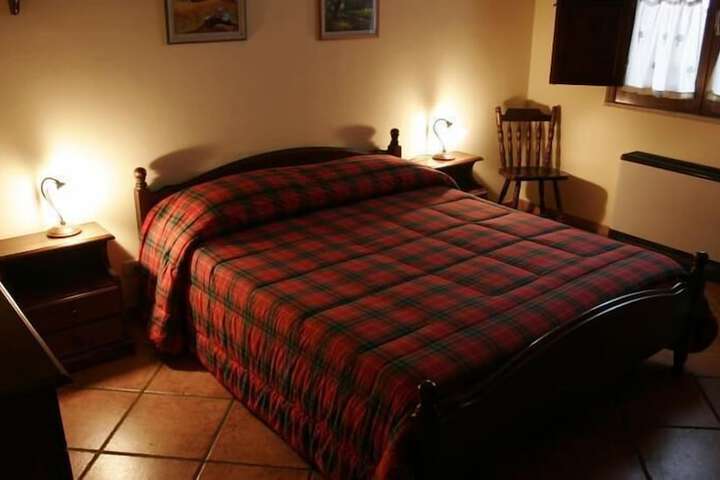 Room 5 of 65