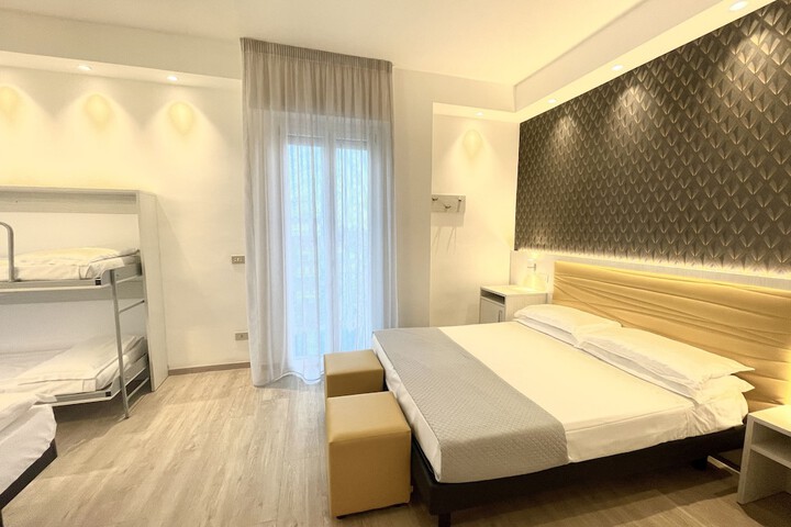 Room 36 of 79