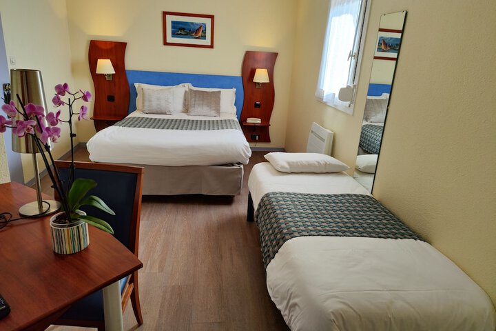 Room 8 of 29