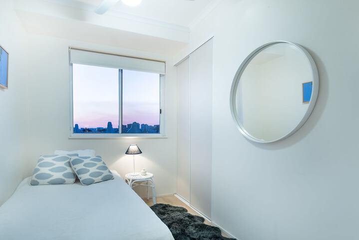 Room 9 of 47