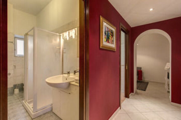 Room 2 of 19