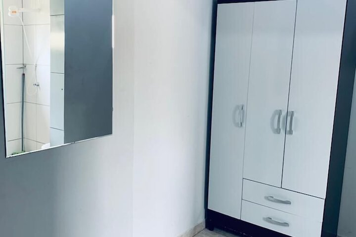 Room 18 of 32