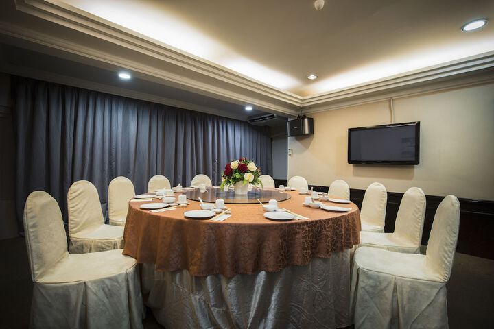 Dining Photos