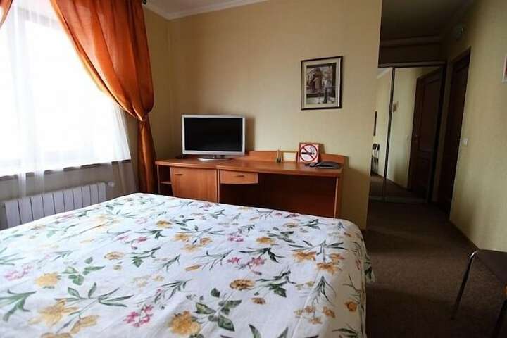 Room 40 of 93