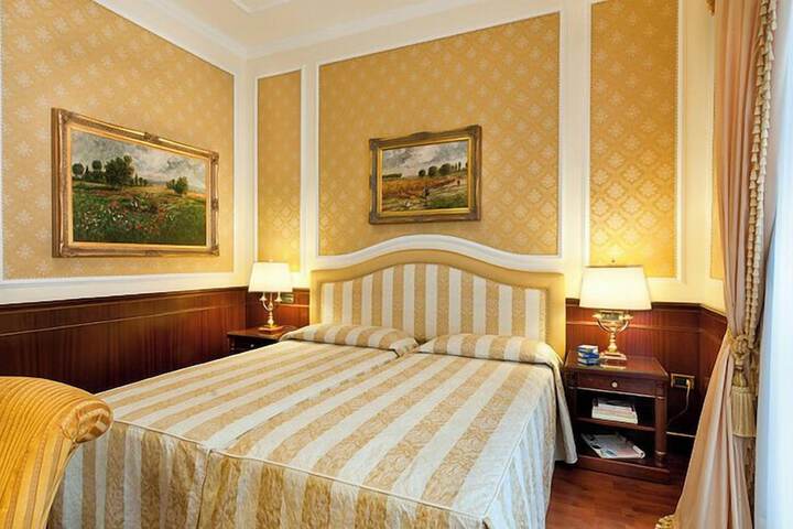 Room 29 of 96