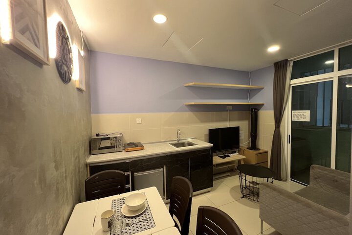 Room 12 of 30