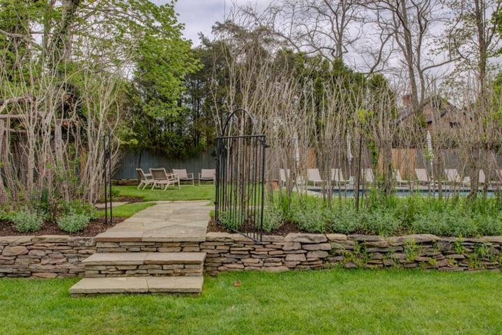 Property Grounds 80 of 86