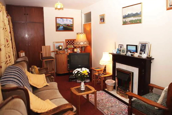 Room 2 of 2