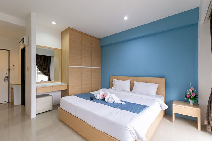Room 14 of 94