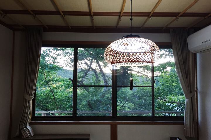 Room 21 of 50