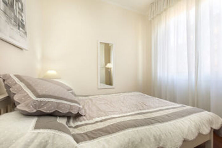 Room 180 of 450