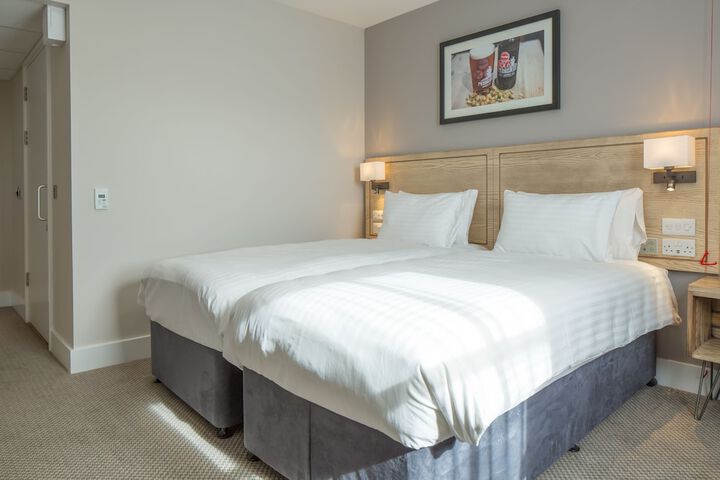 Room 3 of 31